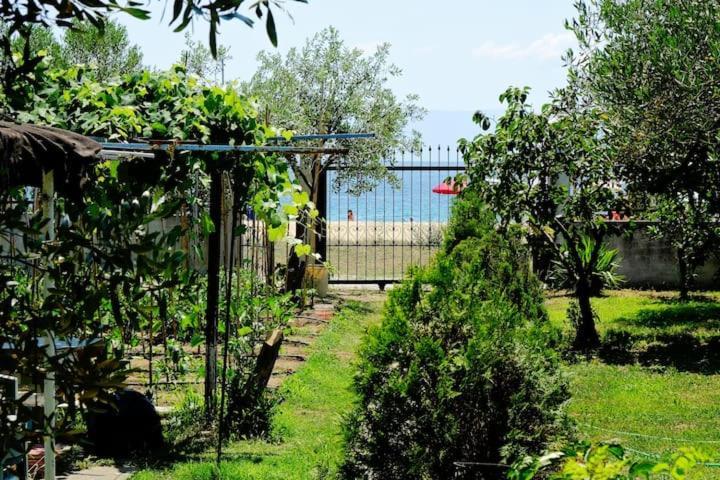 House By The Sea 2 Appartement Nea Iraklitsa Buitenkant foto